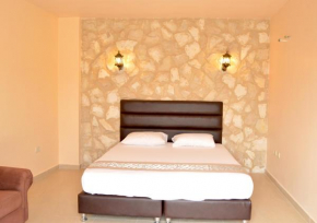 Отель town of nebo hotel , talet dar abo jubran  Мадаба